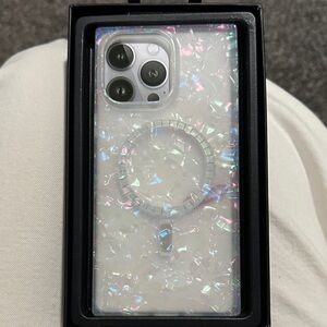 Flaunt iPhone 14 Pro Max case